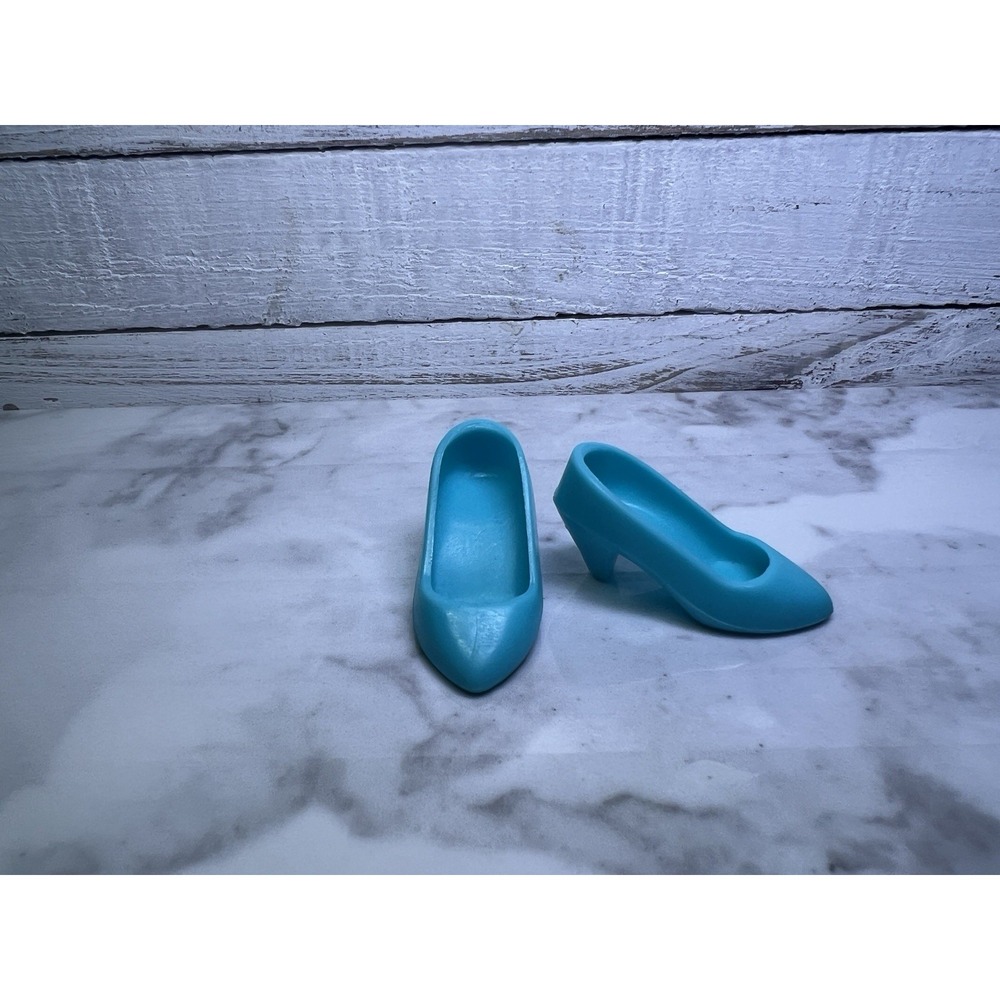 VTG 1980's Hasbro Jem & The Holograms Aqua Blue High Heel ''Pumps'' Doll Shoes - Picture 4 of 4